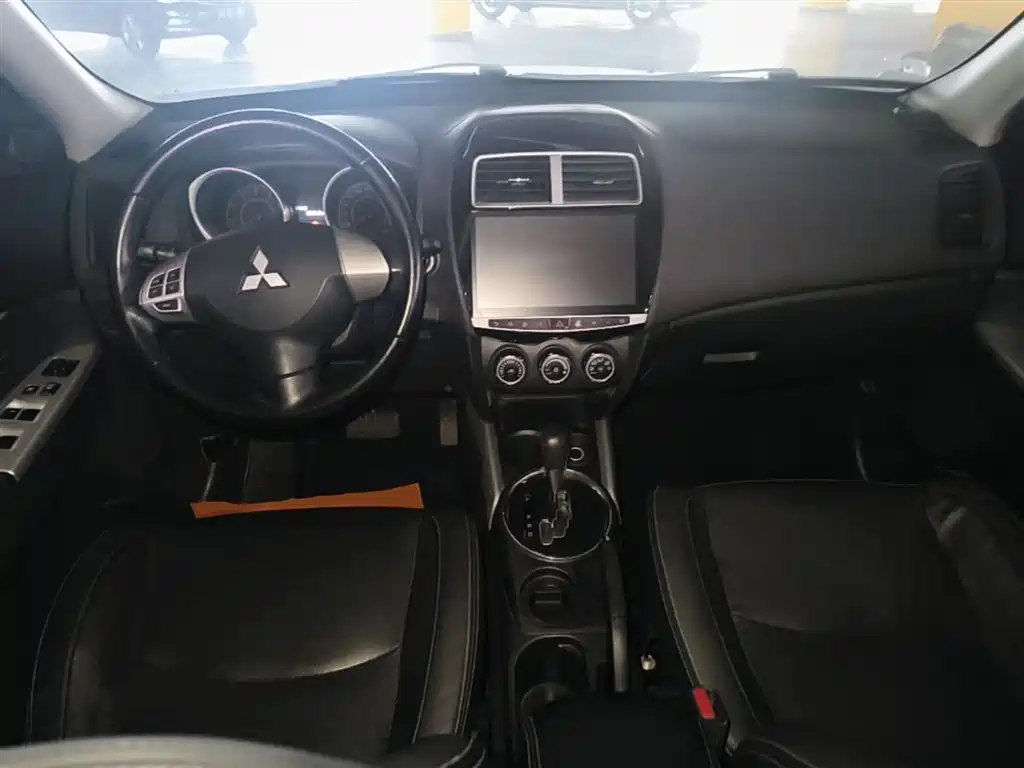 Mitsubishi ASX 2017 — фото 10