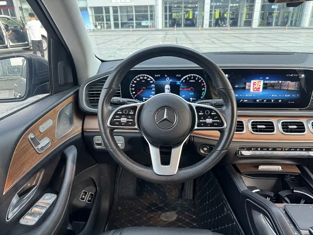Mercedes-Benz GLE New Energy 2022 — фото 10