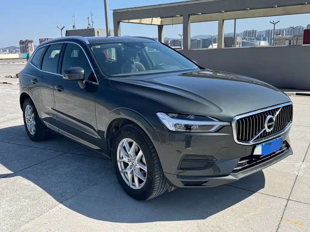 Volvo XC60 2018 — фото 3