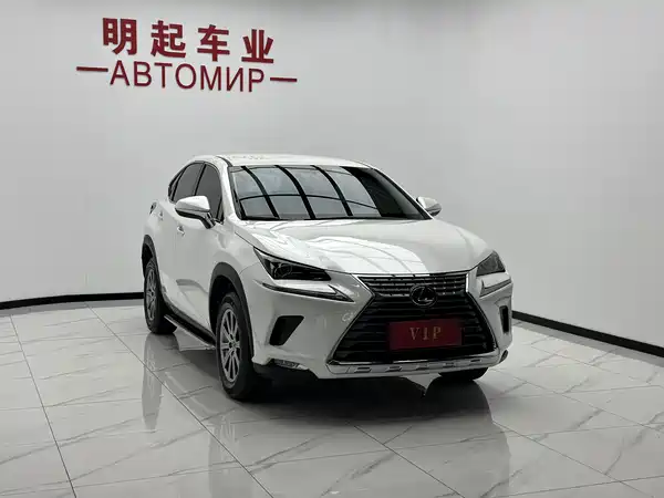 Lexus NX 2021