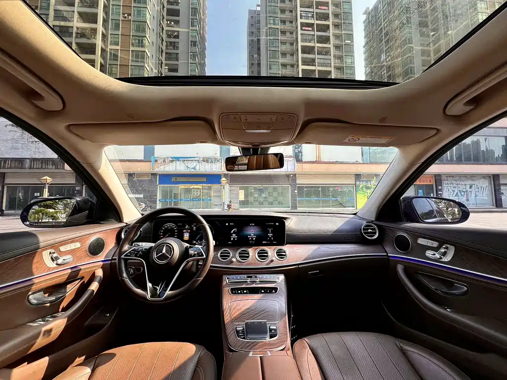 Mercedes-Benz E-Class 2023 — фото 5