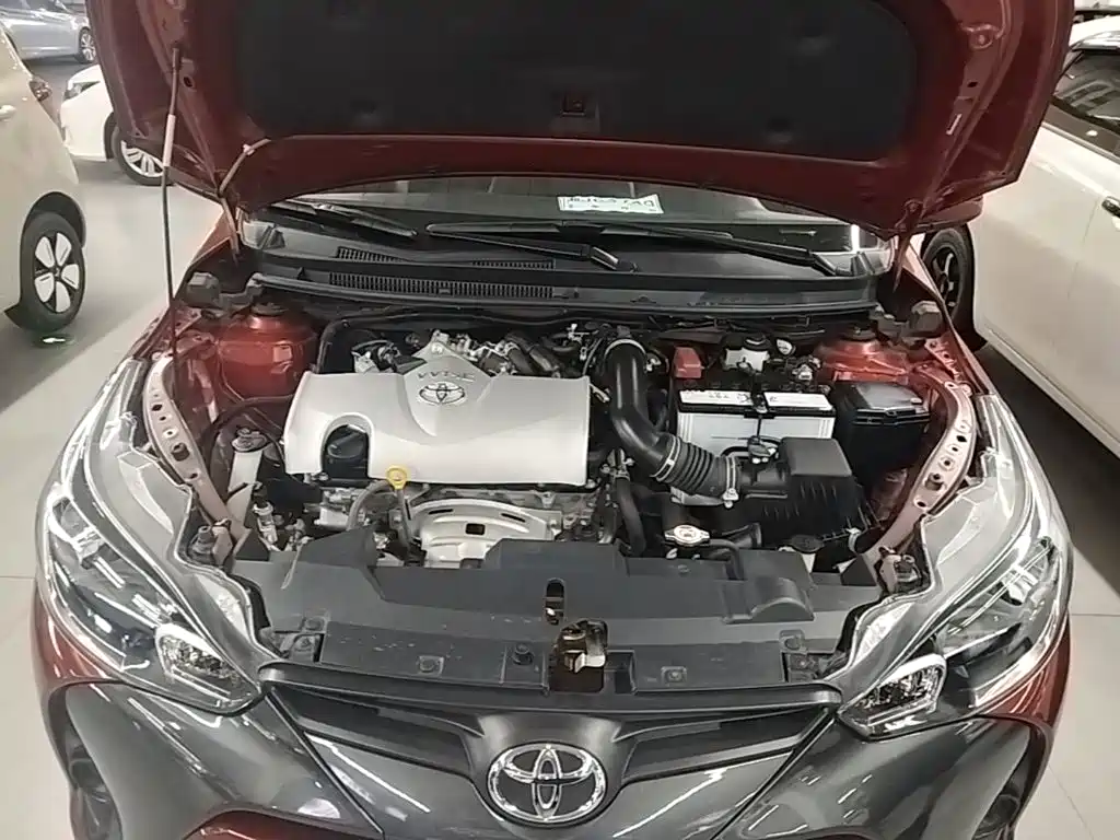 Toyota Yaris L 2020 — фото 20