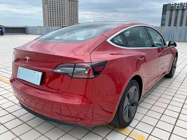 Tesla Model 3 2019