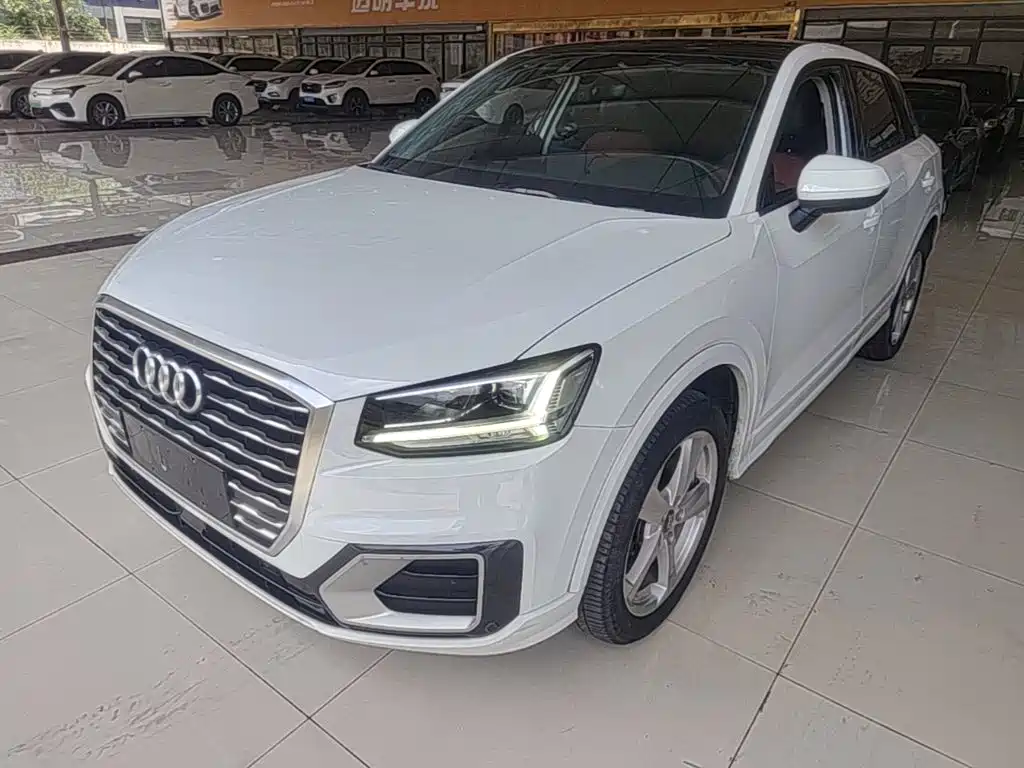 Audi Q2L 2020