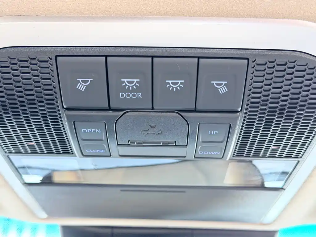 Toyota Land Cruiser 2025 — фото 12
