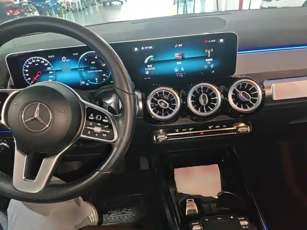 Mercedes-Benz GLB 2021 — фото 10