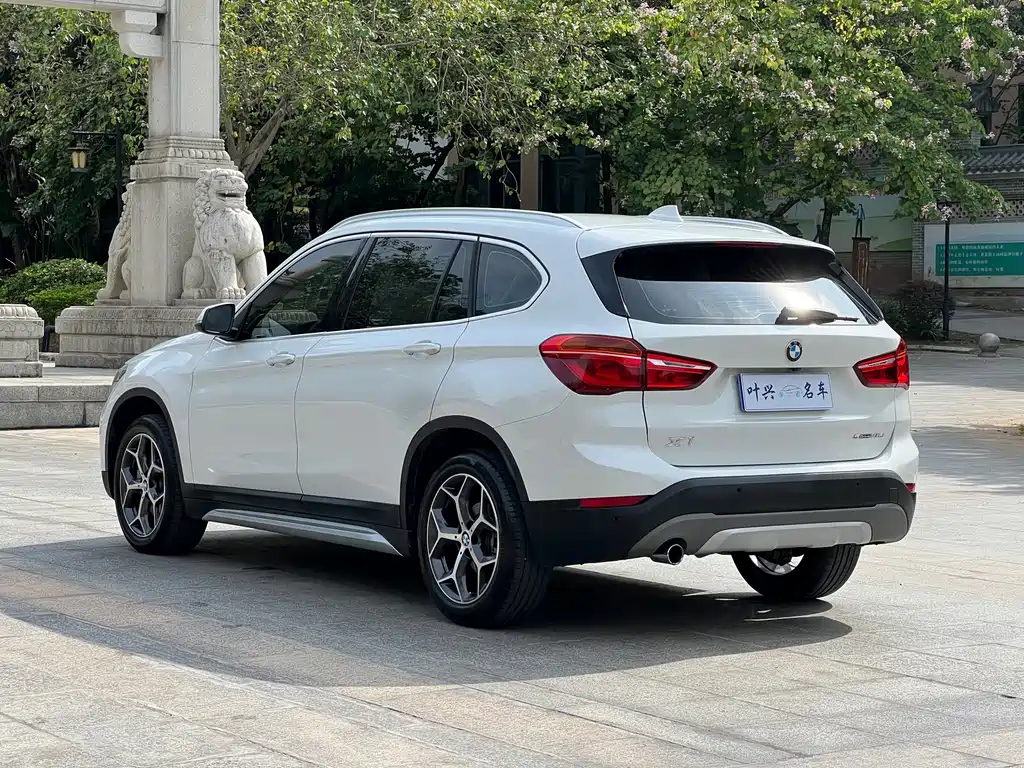 BMW X1 2019 — фото 15