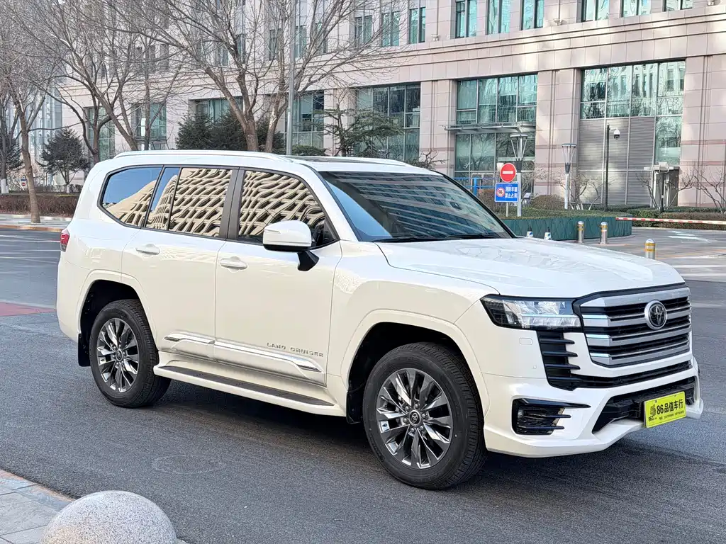 Toyota Land Cruiser 2025 — фото 3