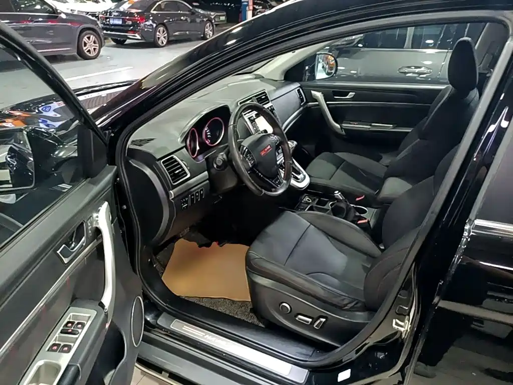 Haval H6 2015 — фото 16