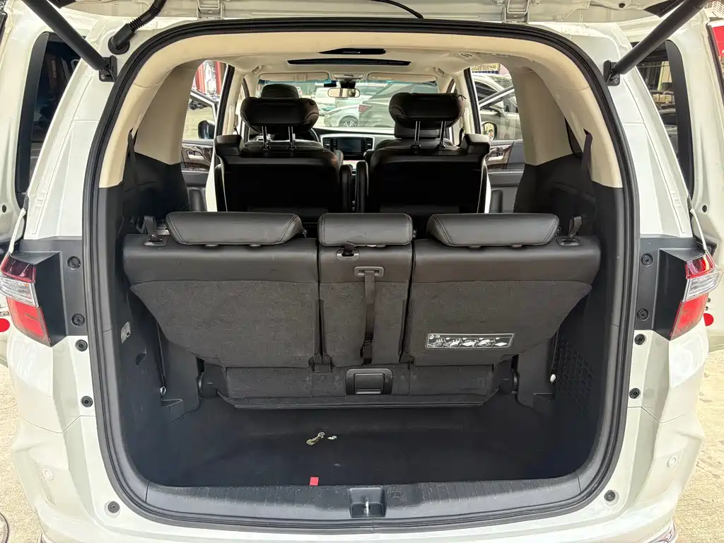 Honda Odyssey 2021 — фото 14