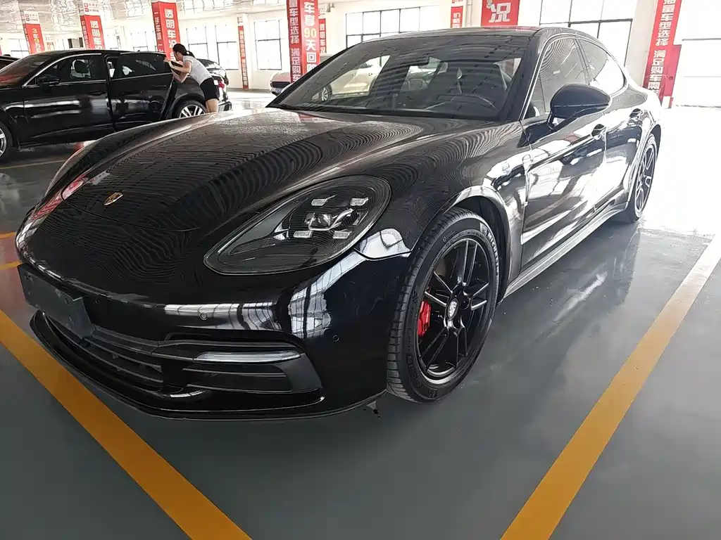 Porsche Panamera 2018