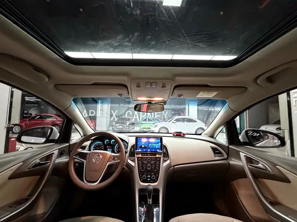 Buick Excelle 2014 — фото 14
