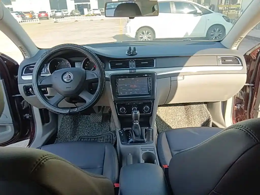 Skoda Speedy 2014 — фото 10