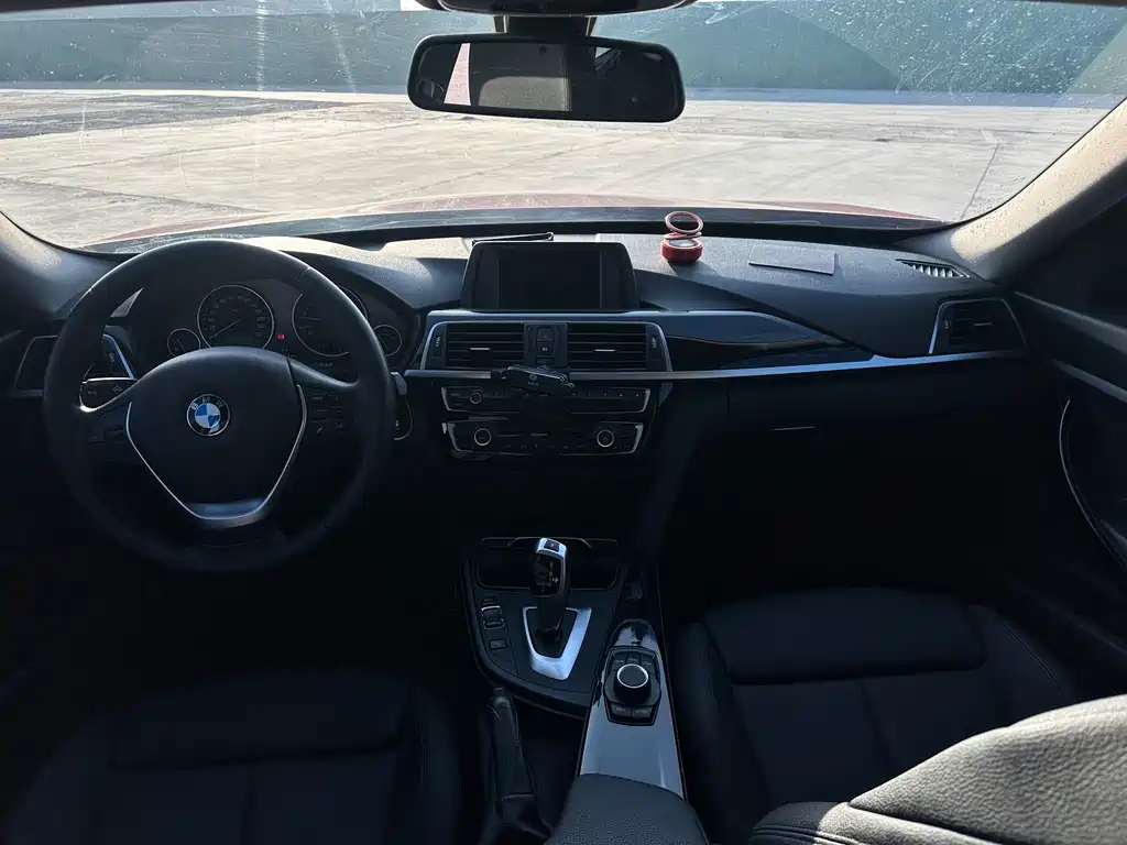 BMW 3 Series GT 2017 — фото 6