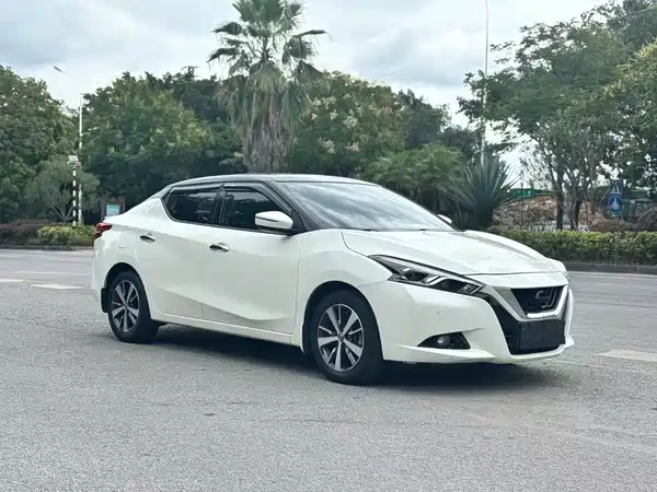 Nissan Bluebird 2020