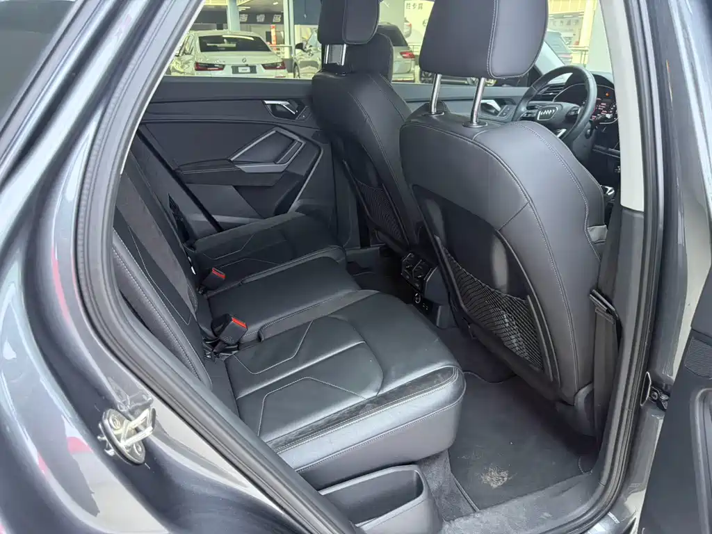 Audi Q3 Sportback 2020 — фото 16