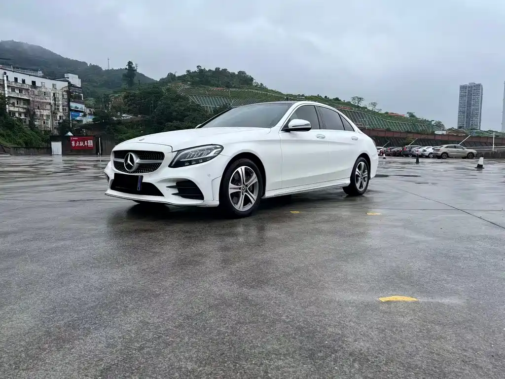 Mercedes-Benz C-Class 2021