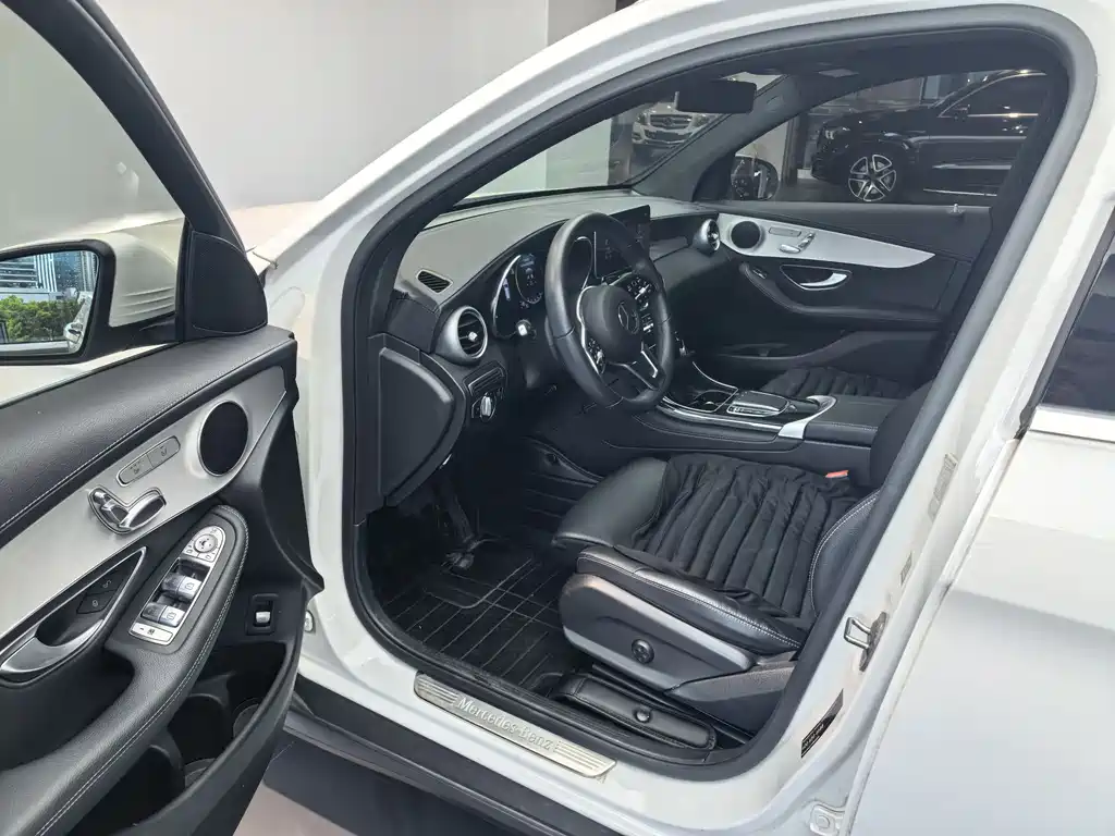Mercedes-Benz GLC 2021