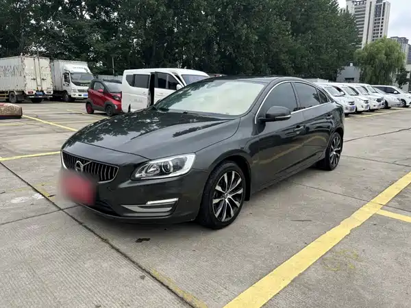 Volvo S60 2019