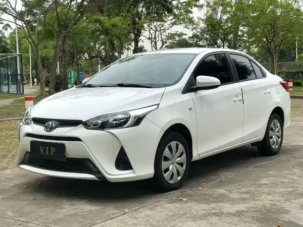 Toyota Yaris L 2020