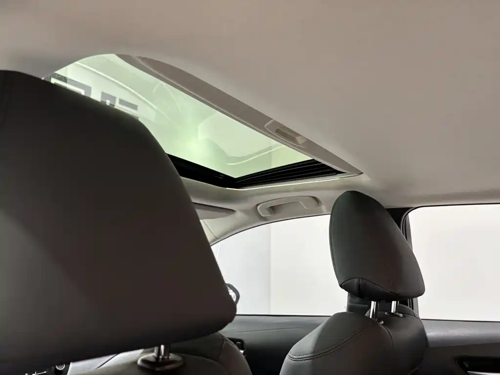 Toyota Corolla 2022 — фото 17