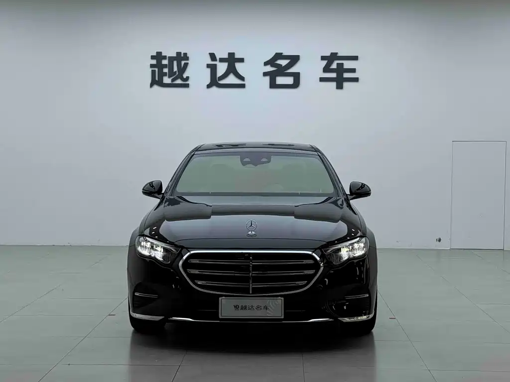 Mercedes-Benz E-Class 2024