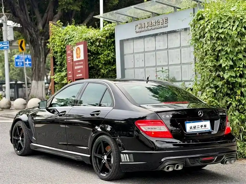 Mercedes-Benz C-Class AMG 2012 — фото 3