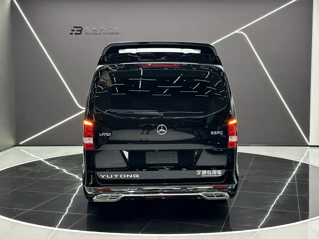 Mercedes-Benz Vito 2023 — фото 19