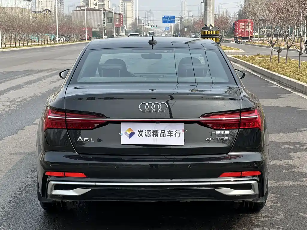 Audi A6L 2023 — фото 15
