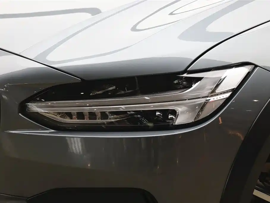 Volvo V90 2020 — фото 24