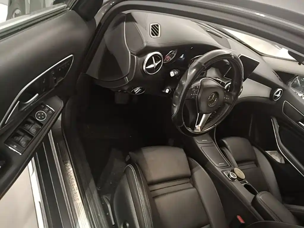 Mercedes-Benz GLA 2016 — фото 16
