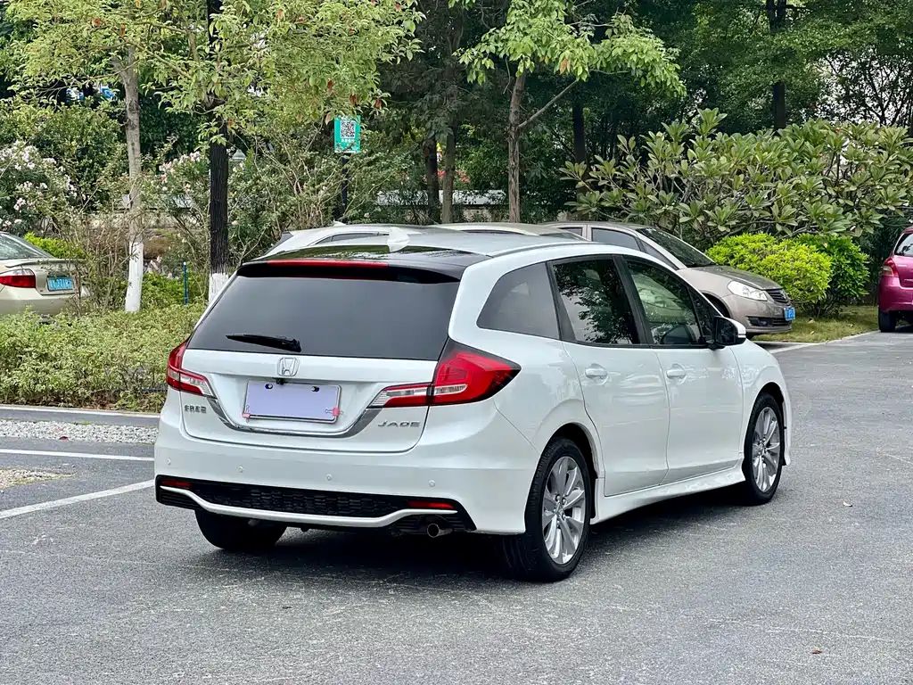 Honda Jade 2017 — фото 6