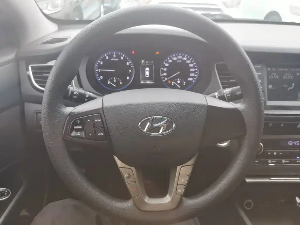 Hyundai Mistra 2017 — фото 11