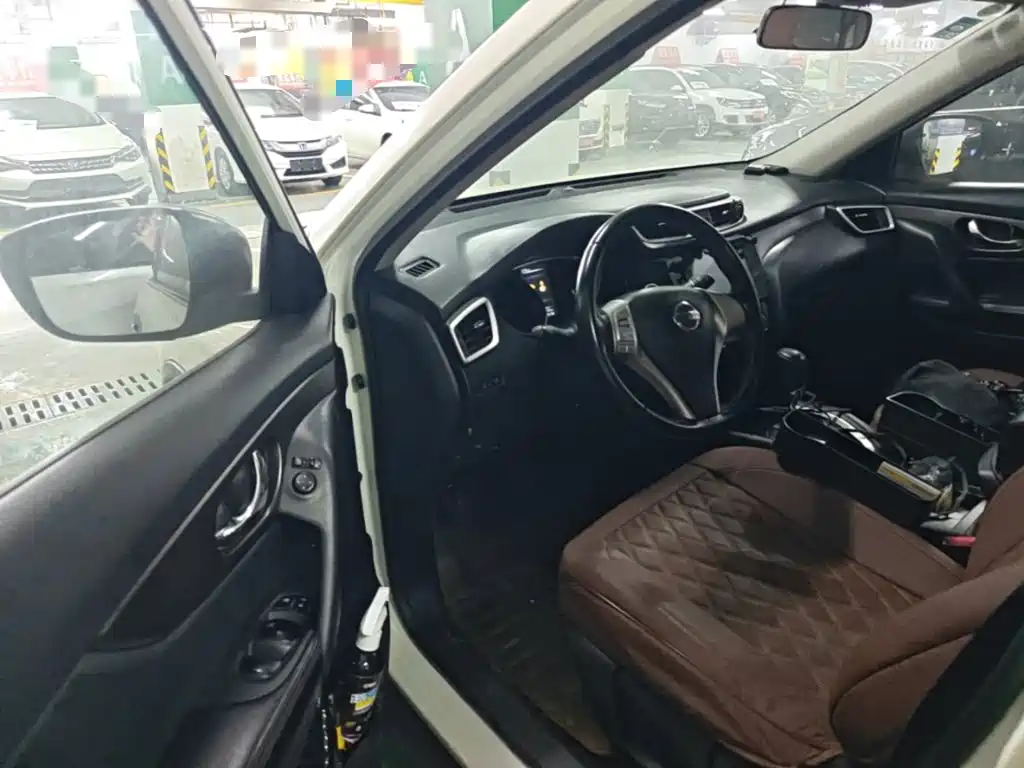 Nissan X-Trail 2015 — фото 16