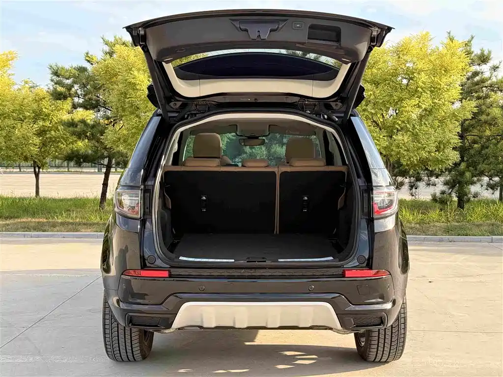 Land Rover Discovery Sport 2024 — фото 27