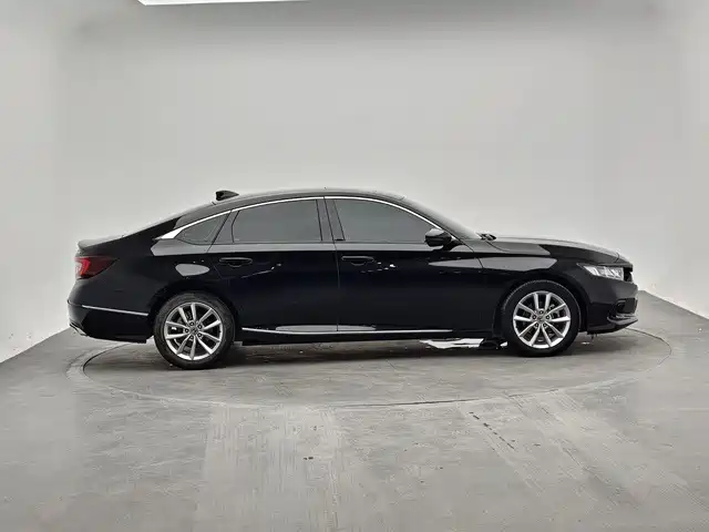 Honda Accord 2022 — фото 3