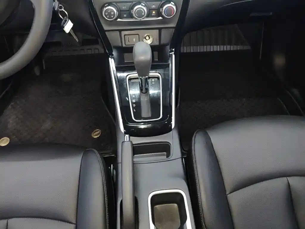Nissan Sylphy 2024 — фото 14