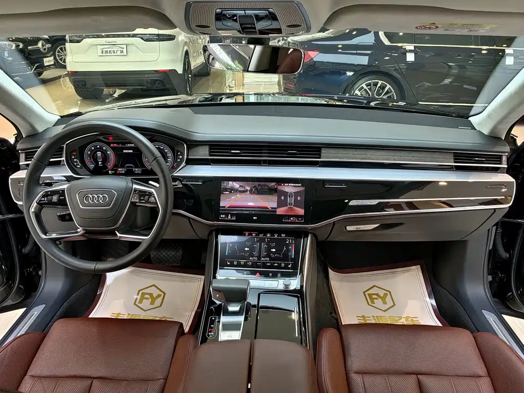 Audi A8 2019 — фото 13