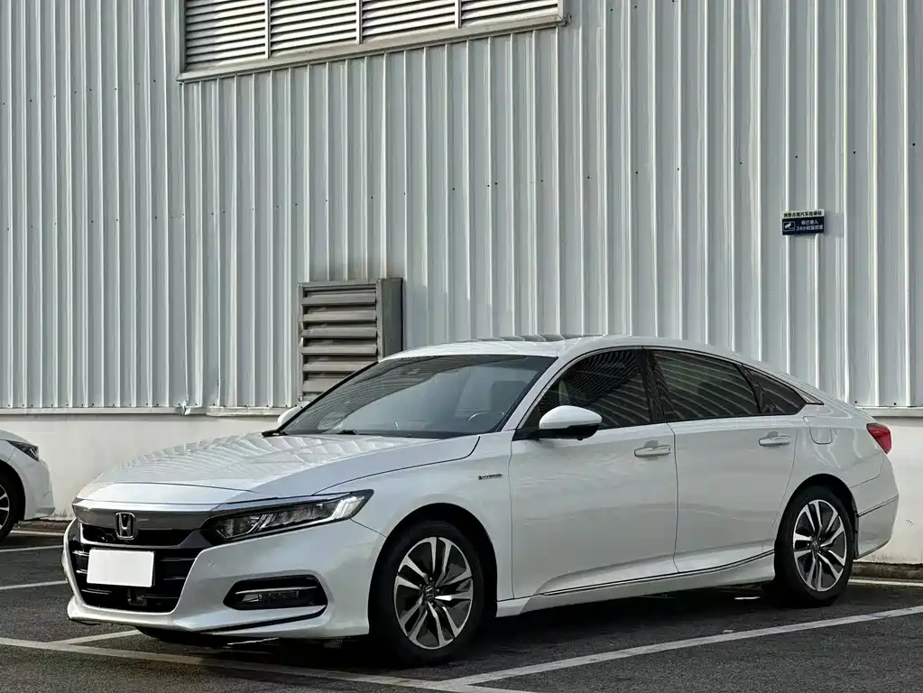 Honda Accord 2019 — фото 1