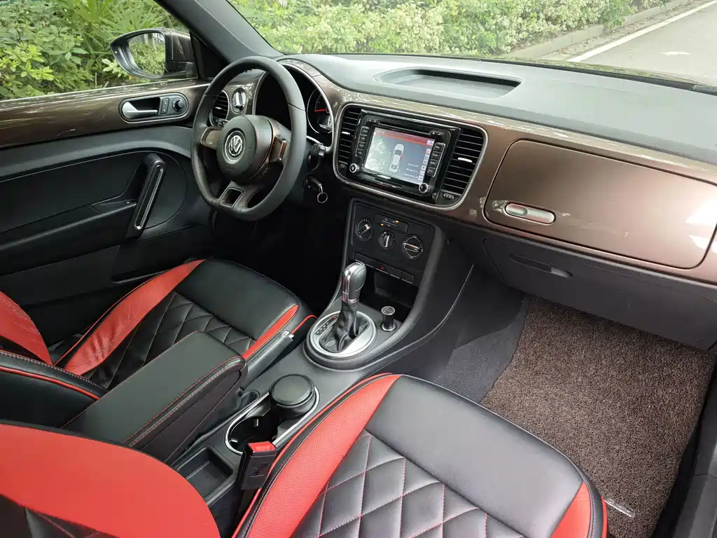 Volkswagen Beetle 2014