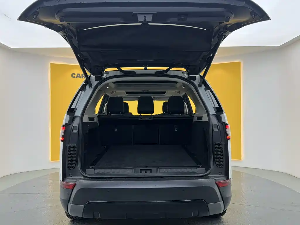 Land Rover Discovery 2018 — фото 4