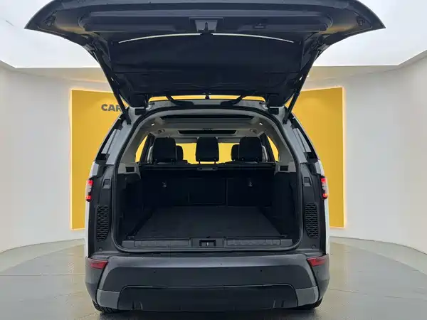 Land Rover Discovery 2018
