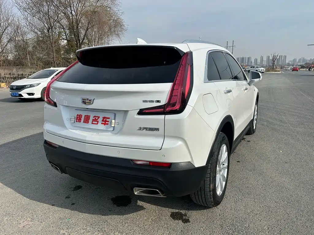 Cadillac XT4 2021 — фото 14
