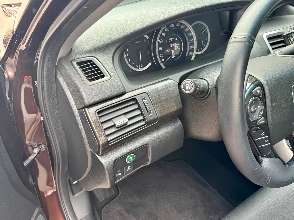 Honda Accord 2014 — фото 10