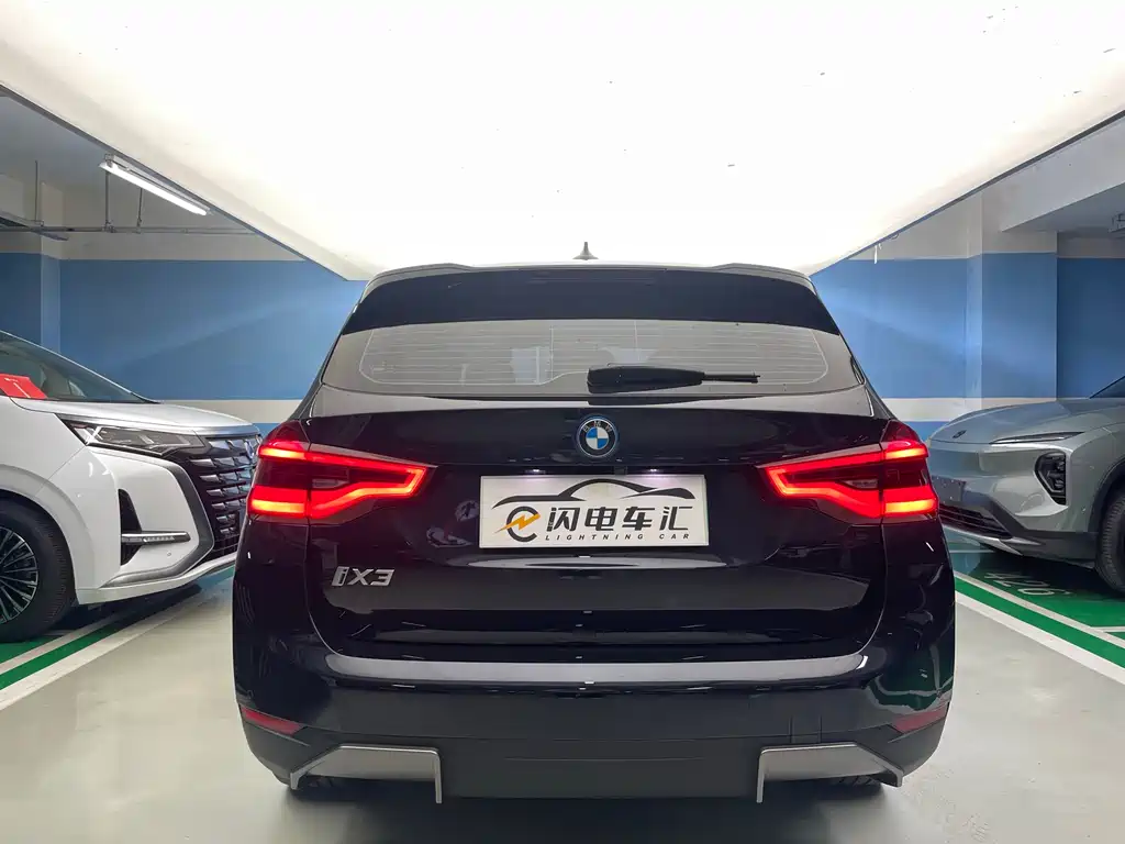 BMW iX3 2021 — фото 7