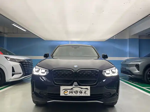 BMW iX3 2021