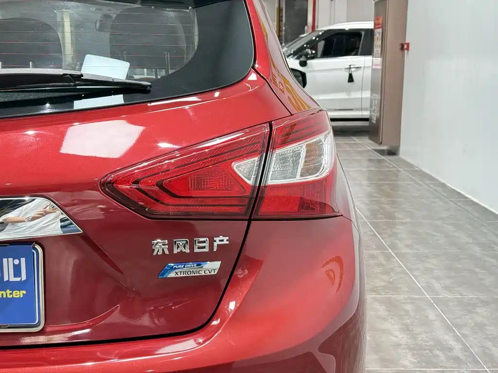 Nissan Tiida 2019 — фото 31