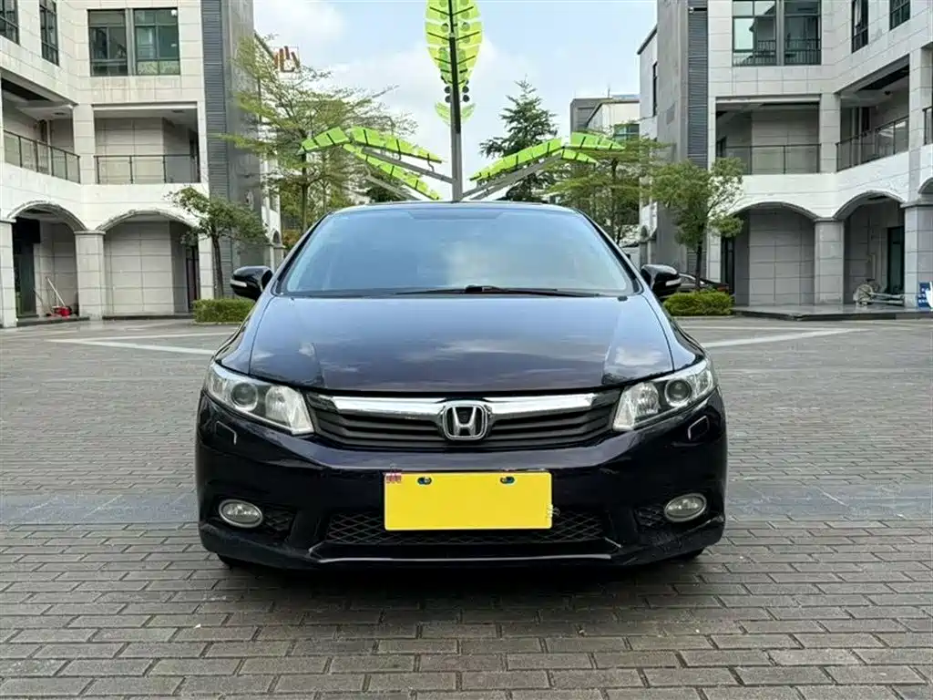 Honda Civic 2013 — фото 2