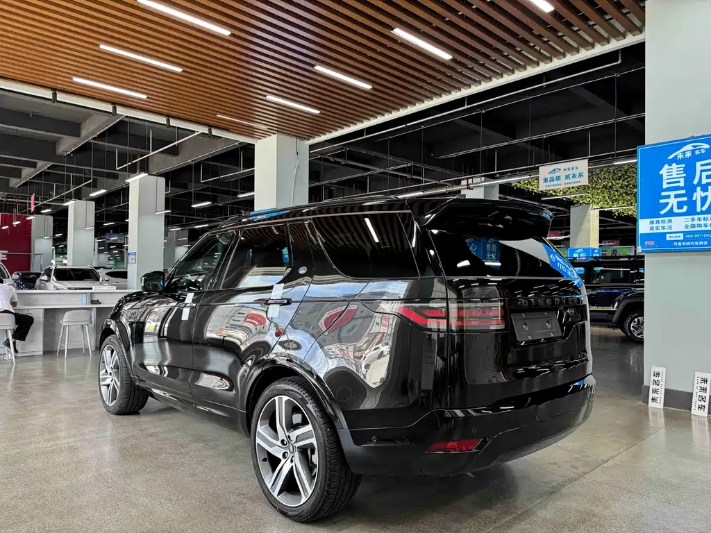 Land Rover Discovery 2022 — фото 14