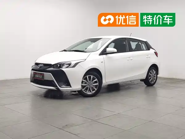 Toyota Yaris L 2022